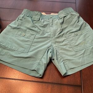 Size 32 no box Aftco sea green shorts